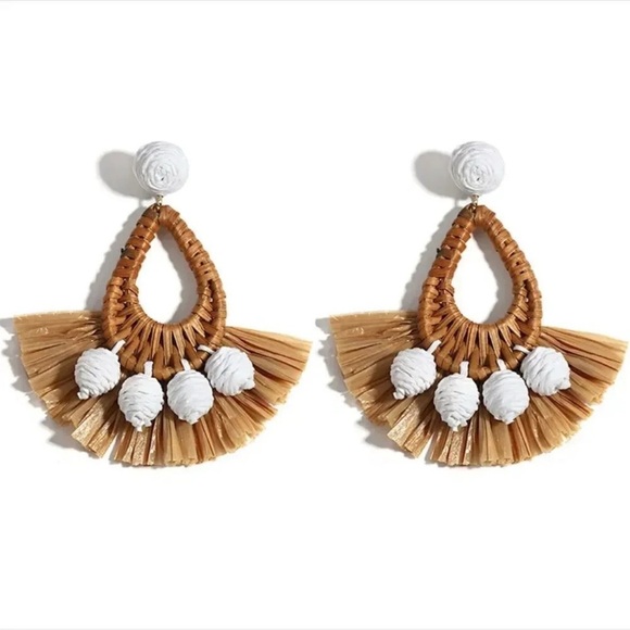 Mykonos Bohemian Raffia Rattan Breaded Earrings - Picture 5 of 6